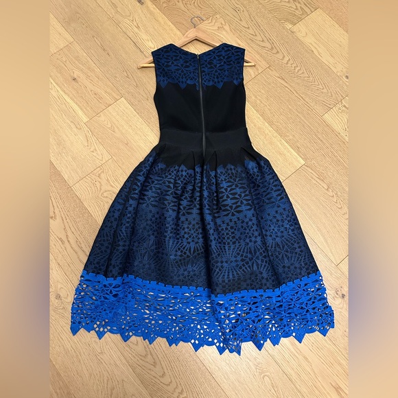 Maje Russe Honeycomb Knit And Guipure Dress Size 1 Retail $665 - Picture 6 of 8